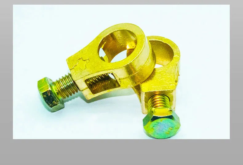 Pure copper automotive battery terminal clamp for 0 gauge wiring connections