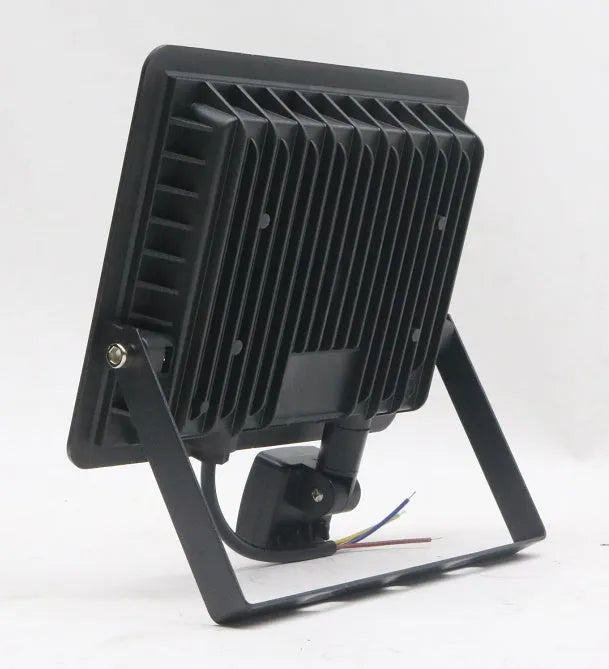 Black LED flood light with high-strength aluminium housing and glass cover, IP65 outdoor rated