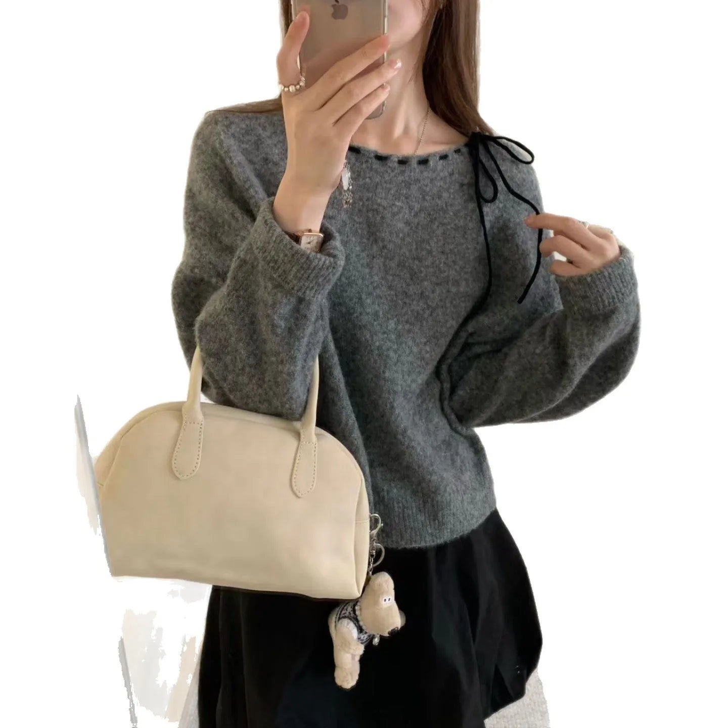 Women's loose-fitting knitwear pullover in black or grey colour made from regenerated cellulose fibre