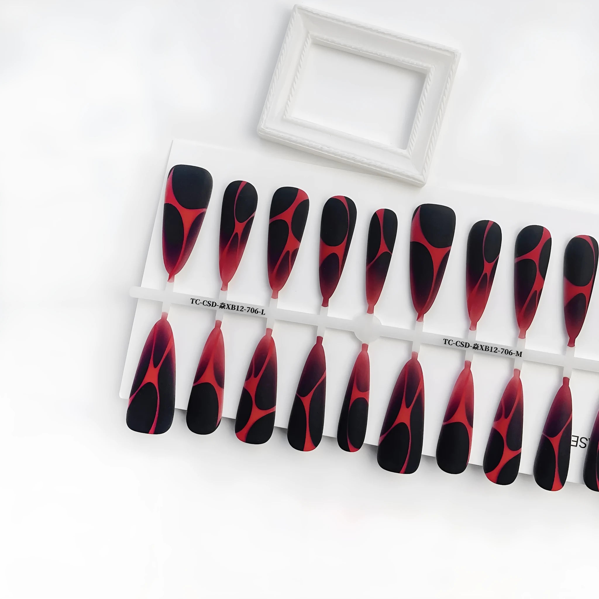 Wave line gradient long tip nail tips set in glossy finish, 40 pieces for 4 pairs of nails