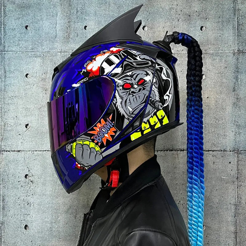 Couples motorcycle helmet full face design in ABS with graphic patterns