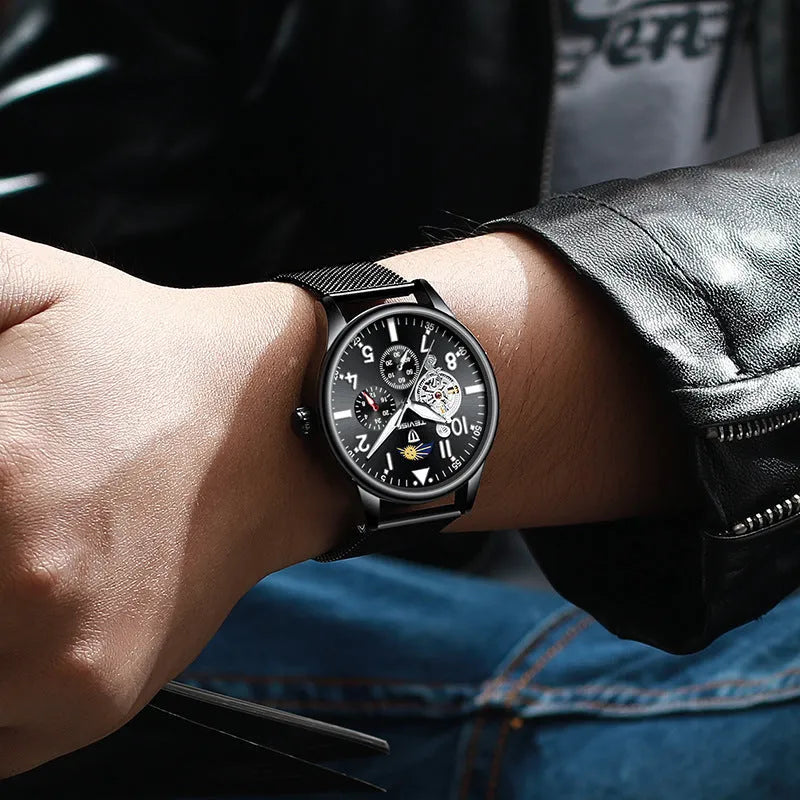 Black men's mechanical watch with 41mm diameter, luminous hands and moon phase display