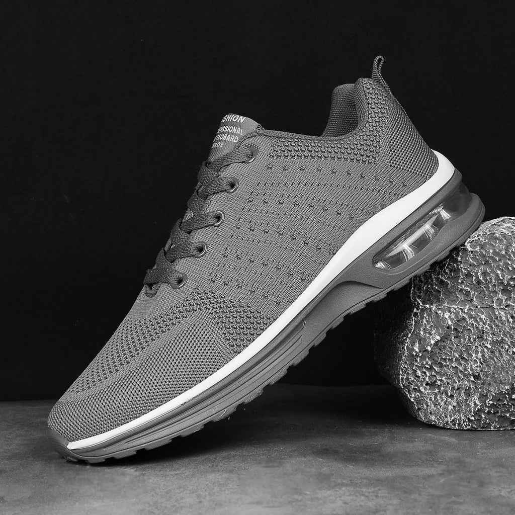 Casual Flyknit running shoes with mesh upper in multiple colours on a PU sole