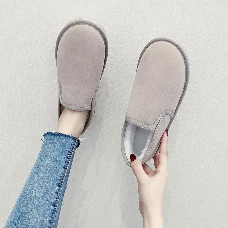 Fleece-lined flat heel snow boots in five colour options with round toe design