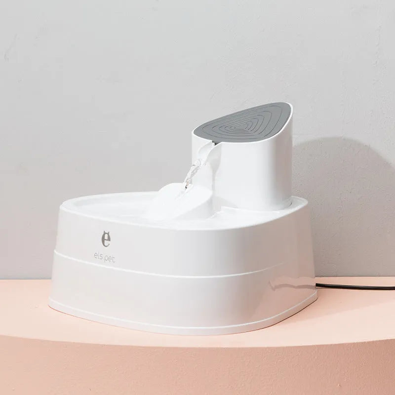 Mi electric circulating pet water fountain with 1.5L or 3L capacity, dust cover, and quiet pump for cats and dogs