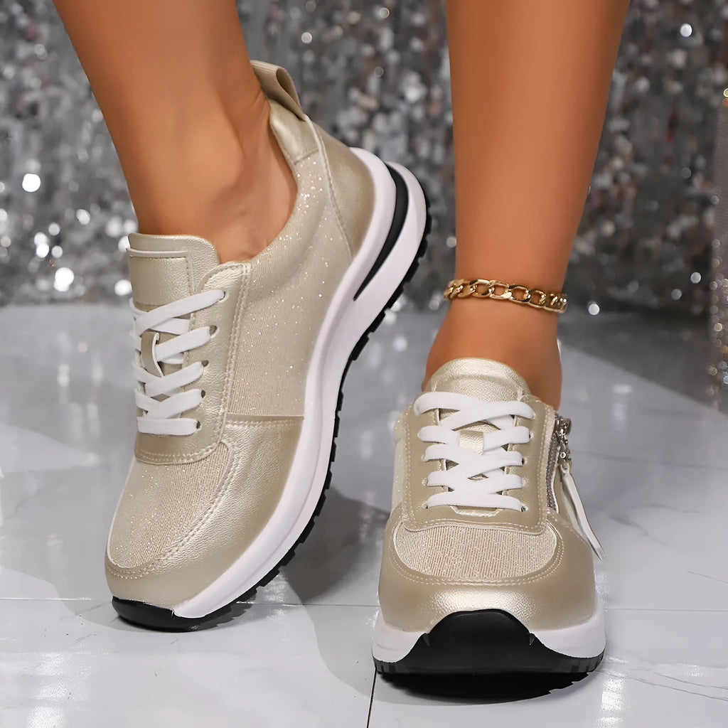 Women's flat lace-up pumps in solid colours with round toe and rubber sole