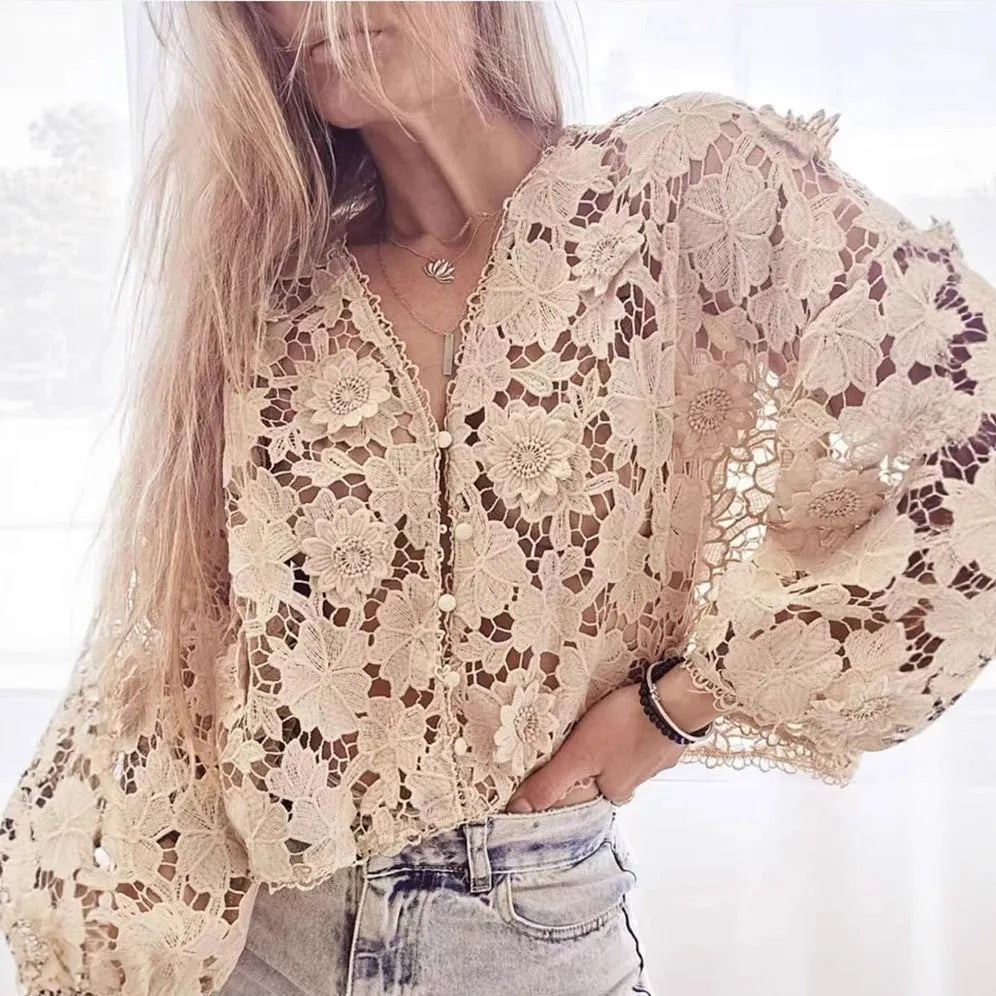 Women's polyester lace cardigan with three-dimensional floral decoration in white colour