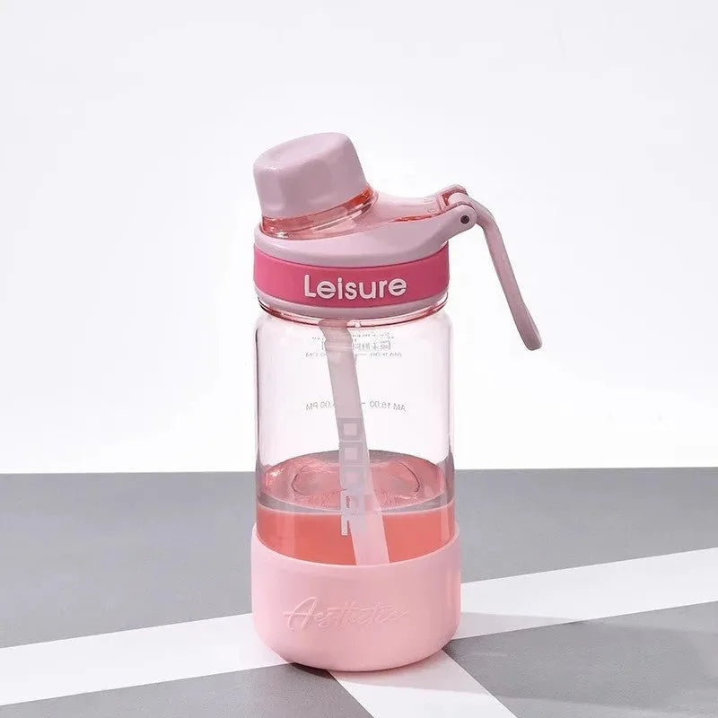 Reusable heat-resistant plastic cup with leak-proof lid in grey, green, and pink colour options
