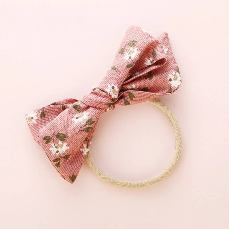 Children's knotted bow hair ring in cloth fabric with Snow White Princess printing
