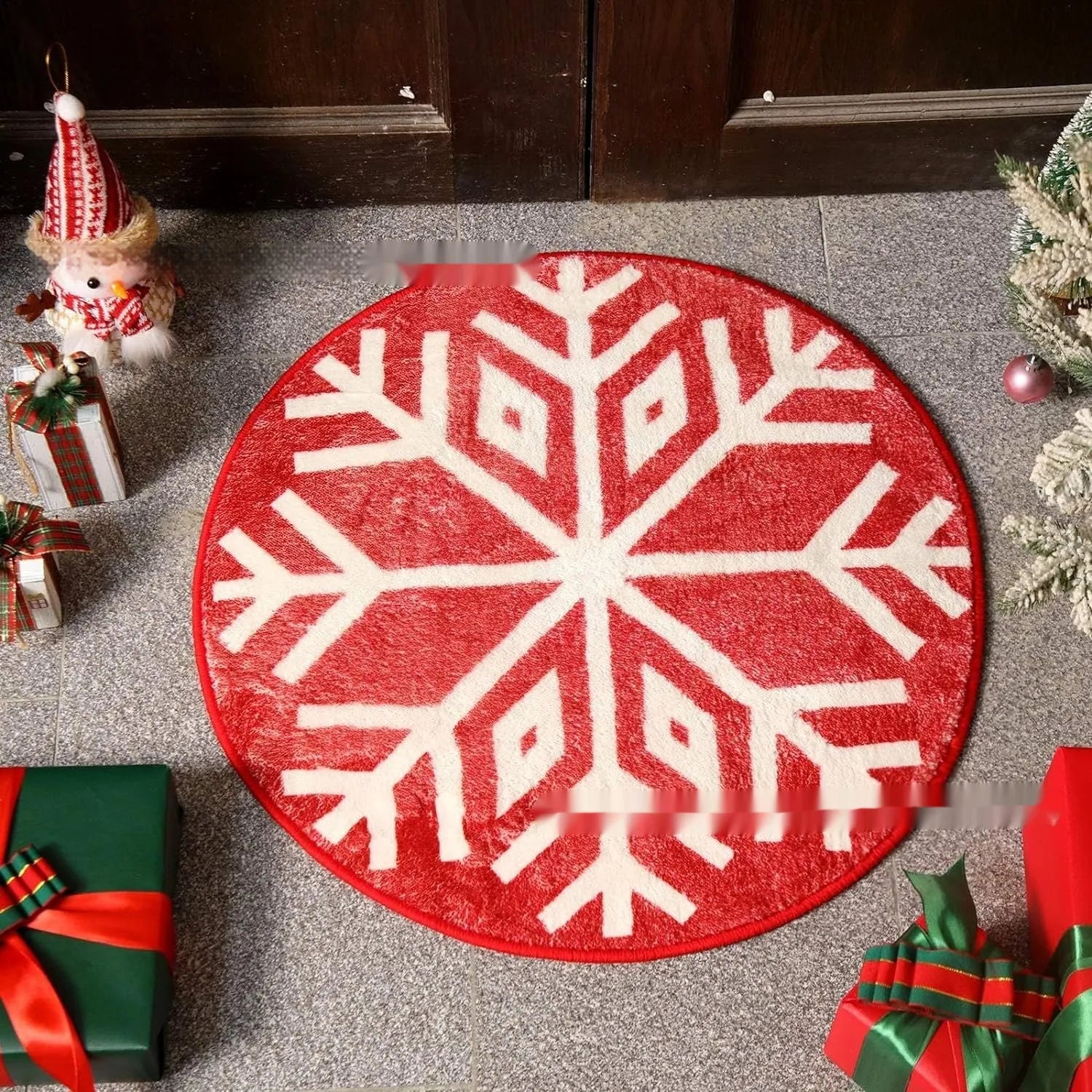 Printed round Christmas carpet with holiday design on soft polyester material