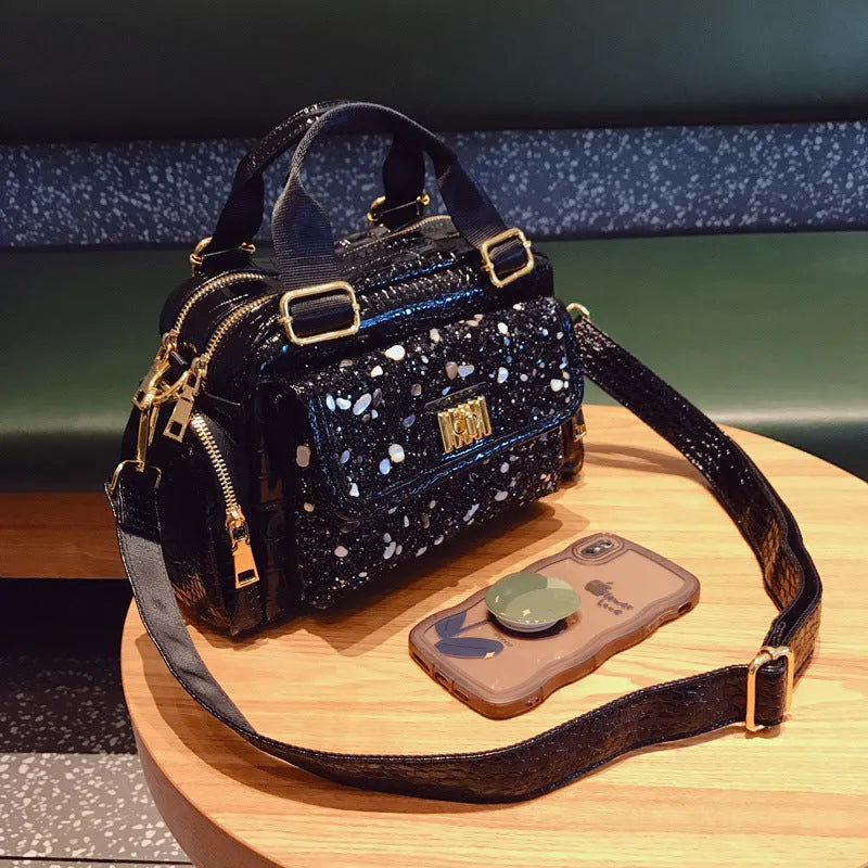Black cowhide leather shoulder bag with diamond pattern, large capacity, for casual travel