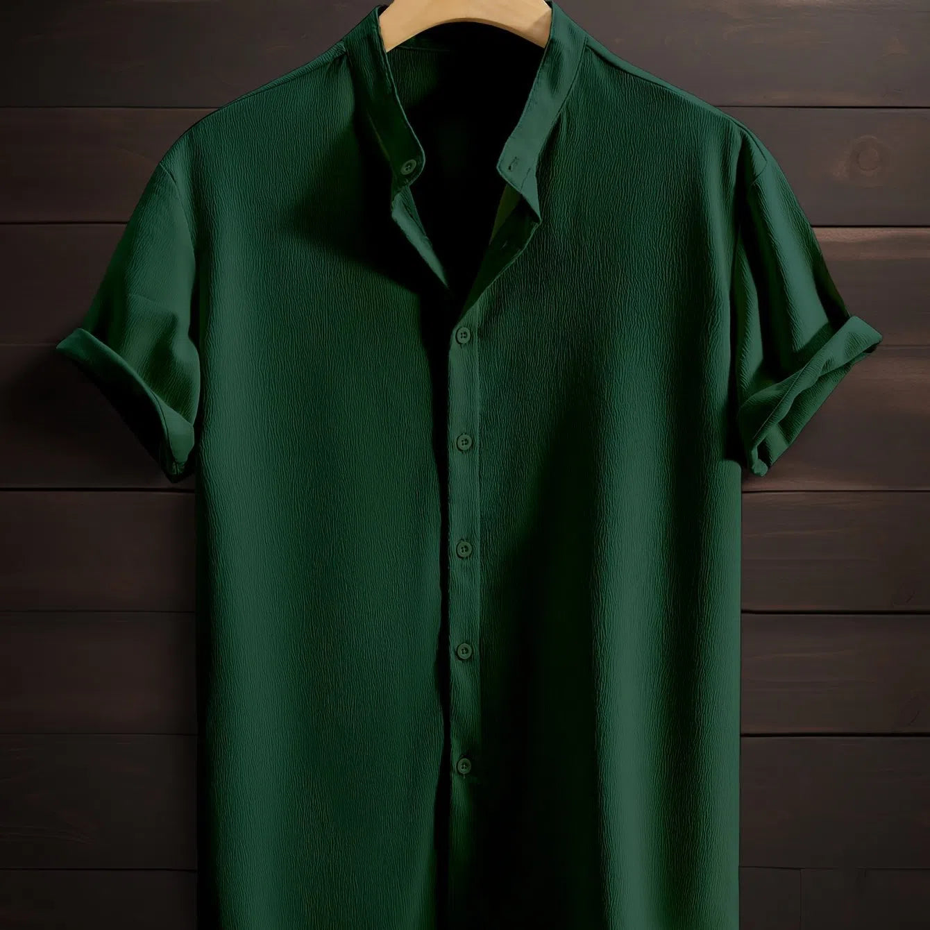 Men's casual breathable polyester stand collar short sleeve shirt in solid colour, loose fit, non-iron