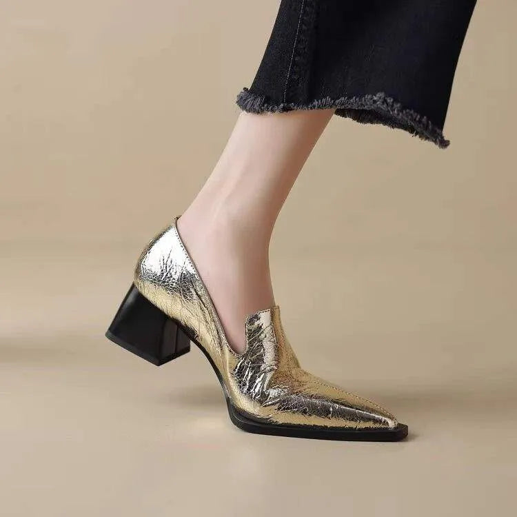 Women's crack pointed deep mouth high heels with kitten heel in black, side view