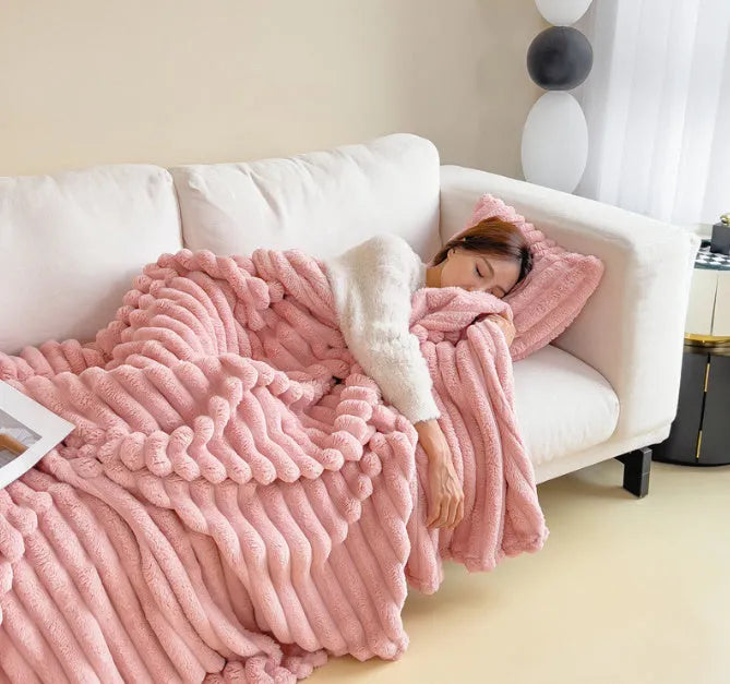 Soft Wind double-sided thickening bubble velvet faux rabbit fur blanket in solid colour