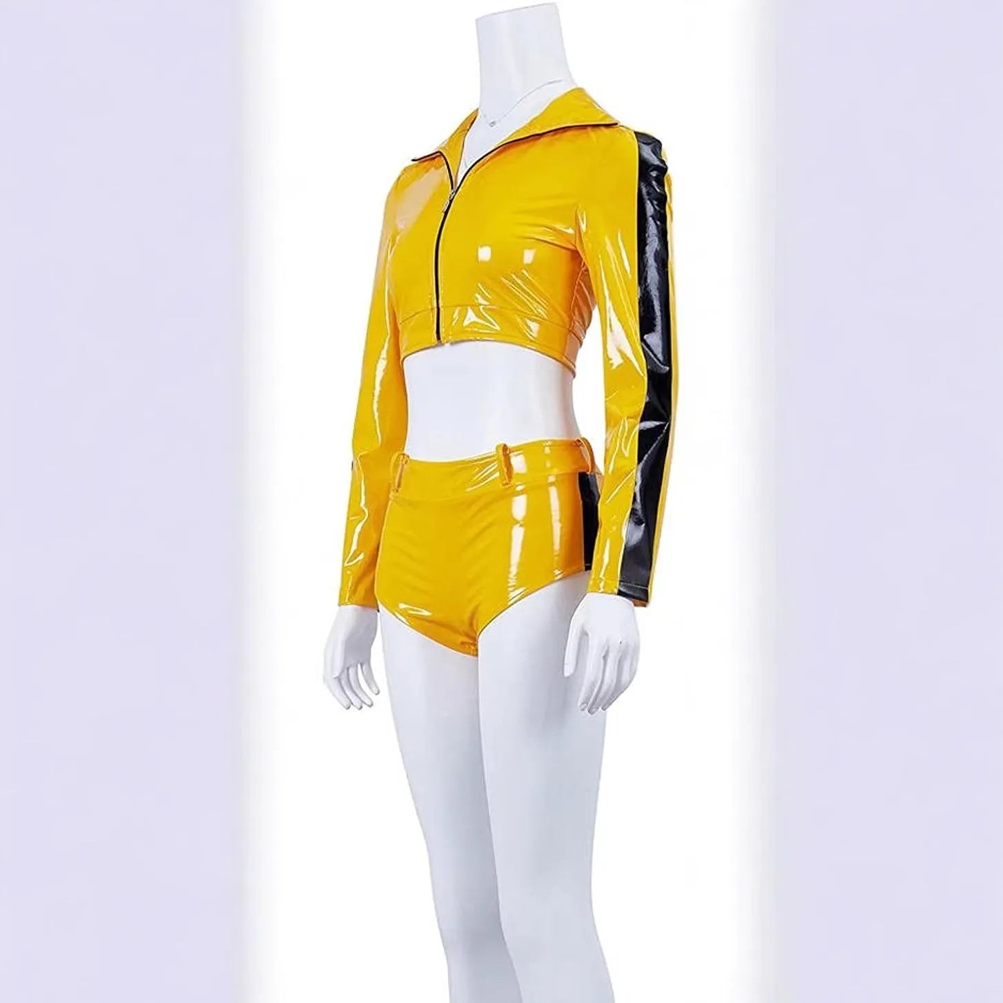 Yellow polyester micro-string dyeing short-sleeved top and shorts two-piece role-playing costume set