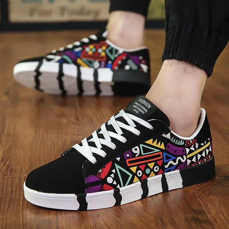 Canvas shoes for men with rubber sole in black available in sizes 39 to 44