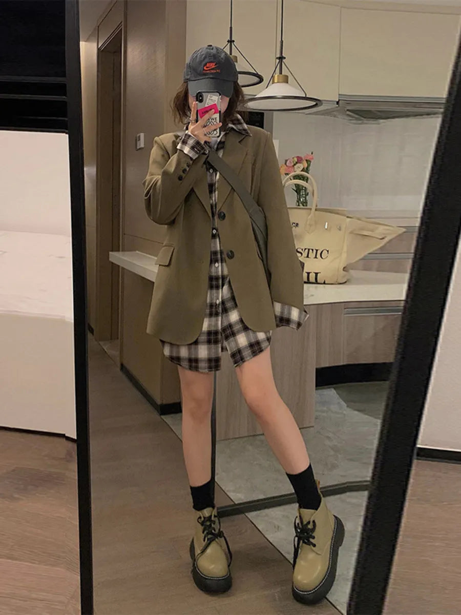 Korean style solid colour suit jacket with front pockets available in three colours