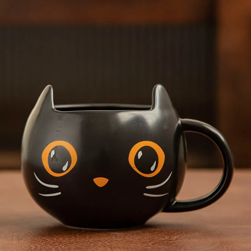 Black ceramic cat-shaped mug with pumpkin and spoon lid design for couples