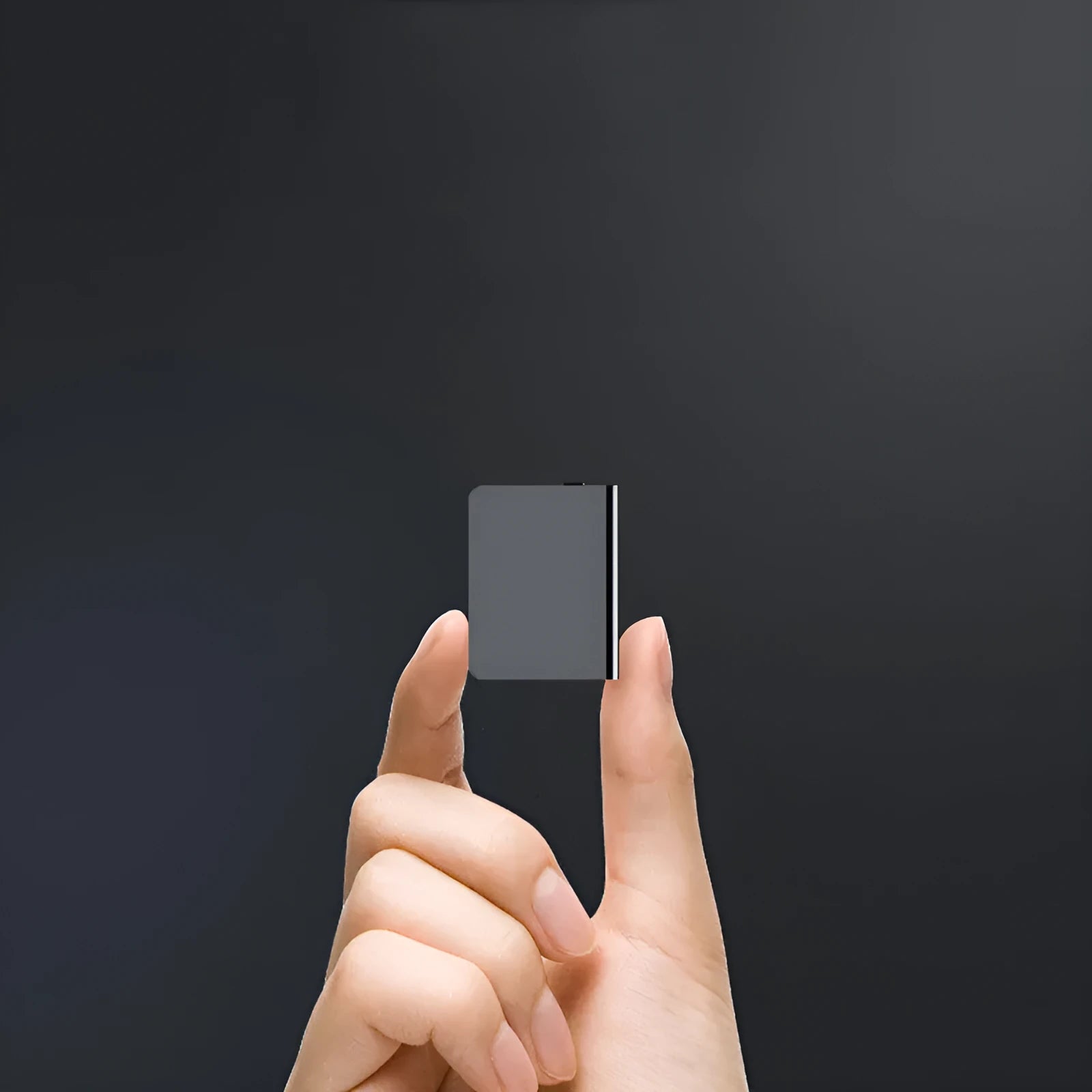 Black zinc alloy high definition noise reduction digital voice recorder.