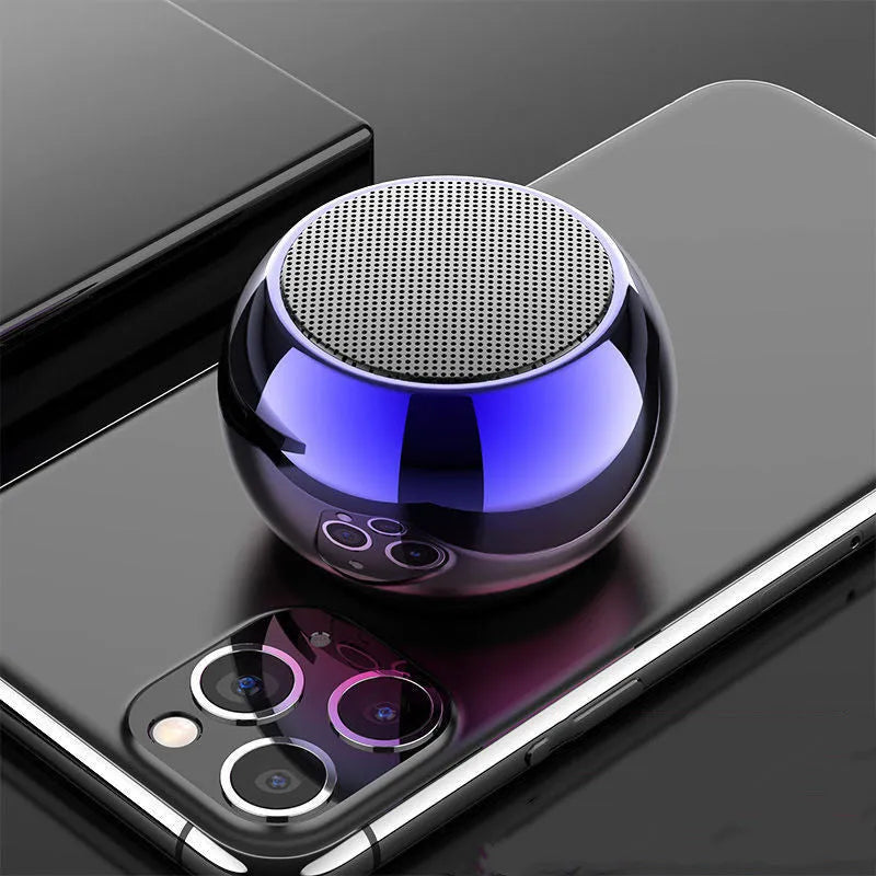 Mini portable metal Bluetooth speaker in gradient blue with compact 31mm x 50mm dimensions