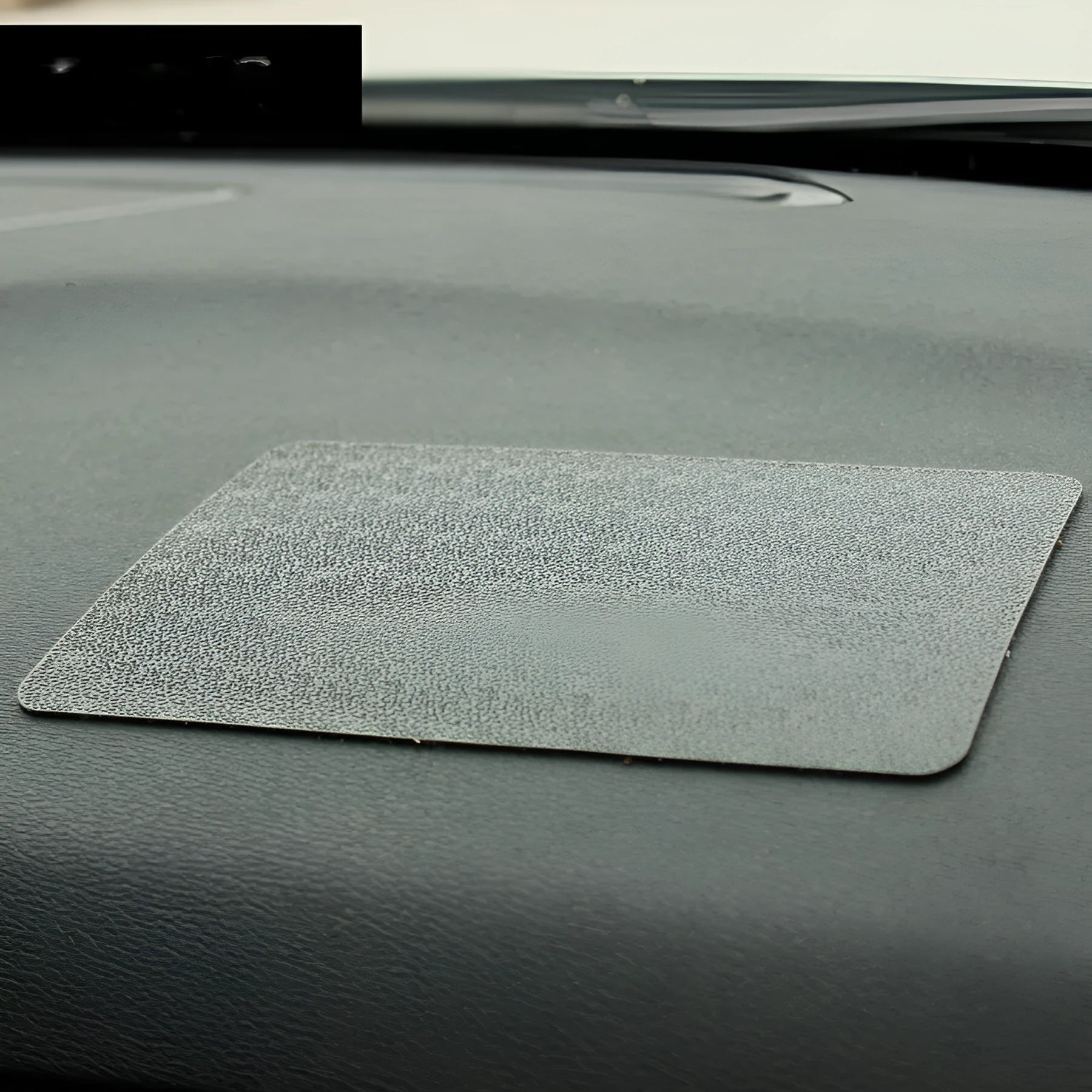 Latex mesh non-slip car mat 18x13cm in Dermatoglyph colour for dashboard use