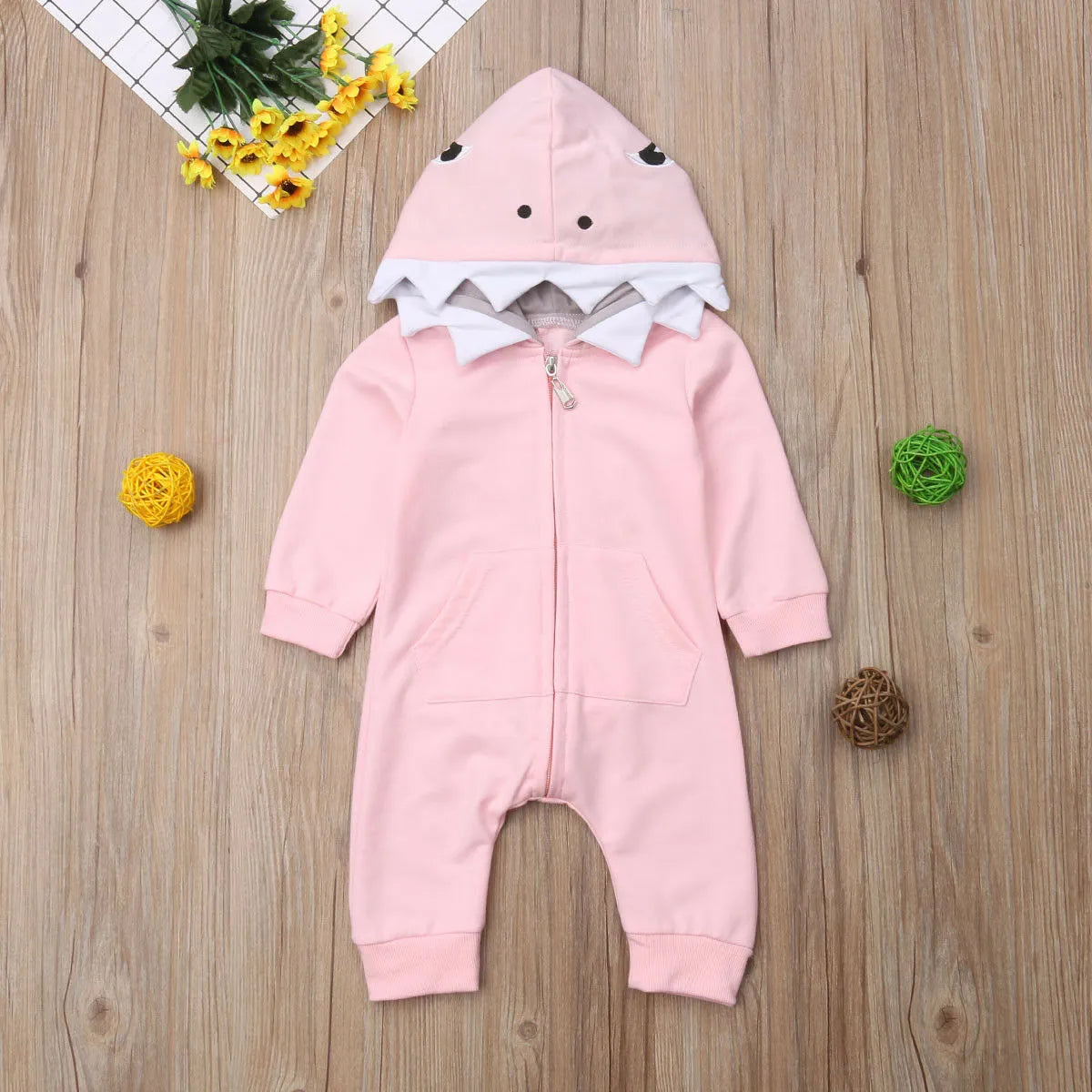 Cartoon shark hooded robe for children, pink, with long sleeves and zipper, suitable for 66cm height