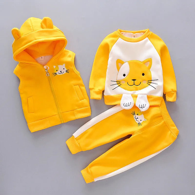 Children's thick three-piece cotton suit in bear blue with top, trousers and extra piece for toddlers aged 0-4 years