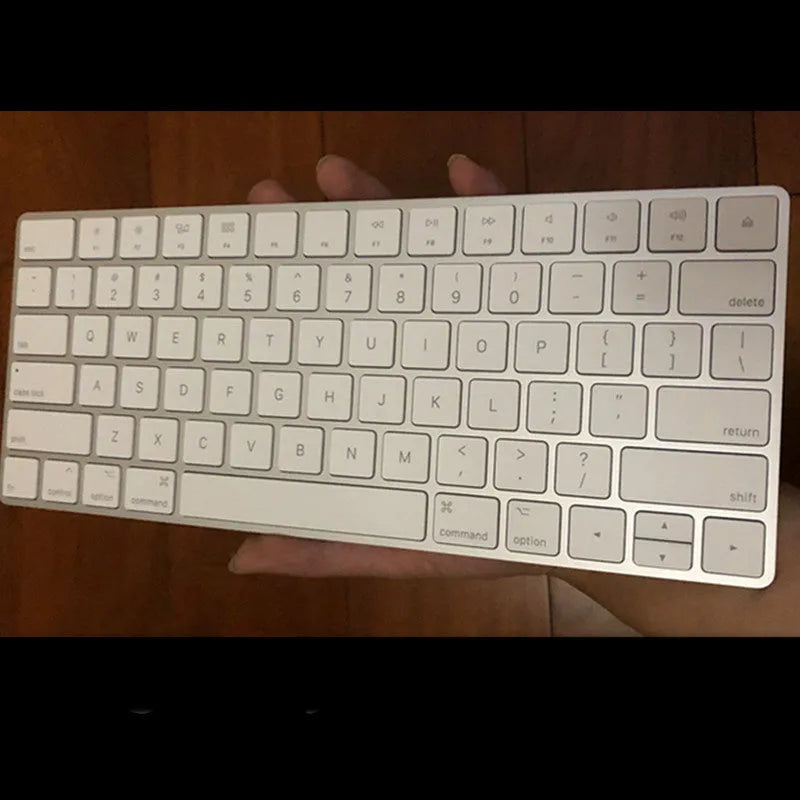 Apple G6 white Bluetooth wireless keyboard with ultra-thin metal construction