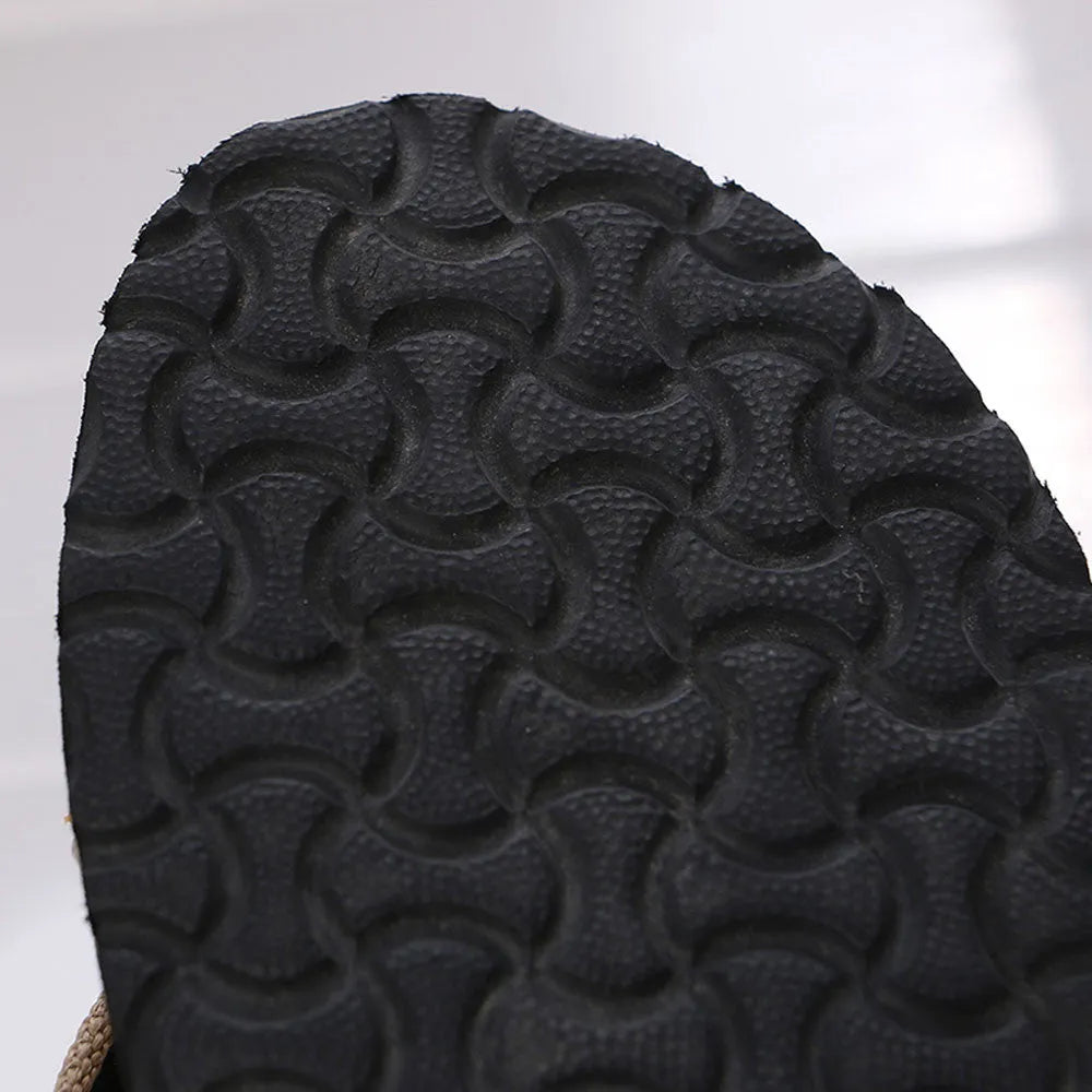 Men's summer beach slippers with EVA vamp and foam sole in black and brown, sizes 40-44