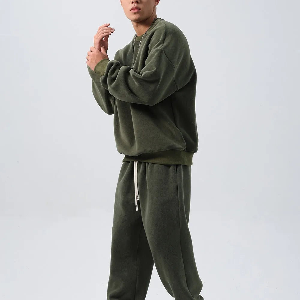 Men's polar fleece sports suit with crew neck coat and padded trousers in winter colours