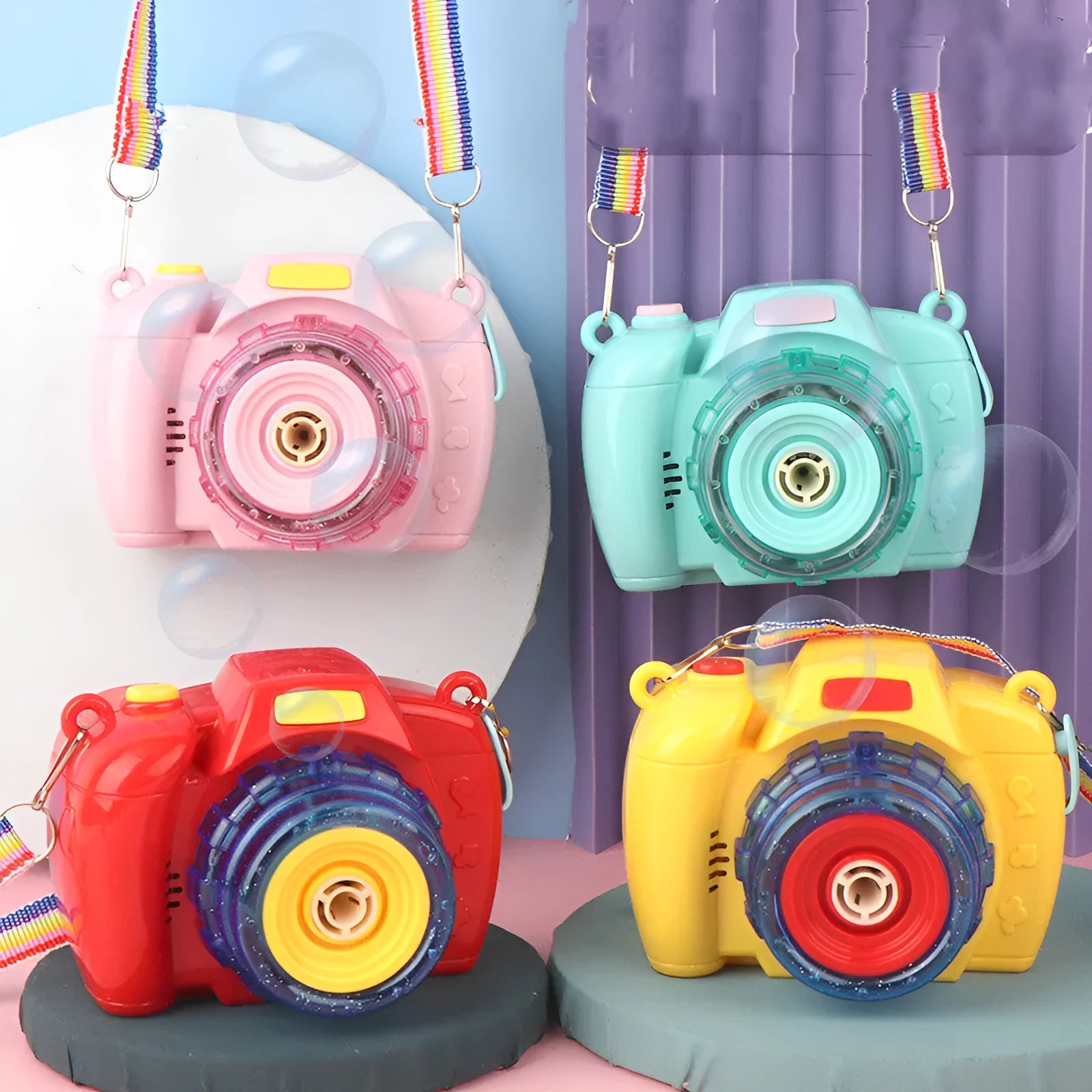 Camera-shaped automatic bubble machine with flashing lights in green colour