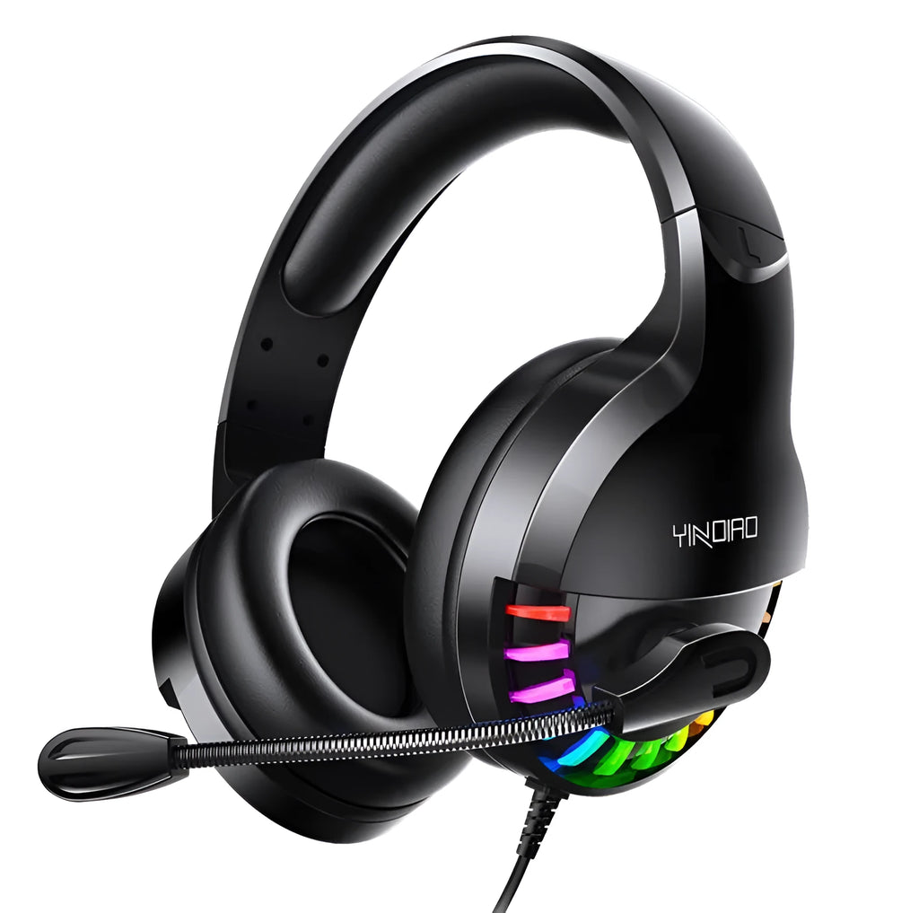 Black wired gaming headset with microphone and 3.5mm plug for PC gaming