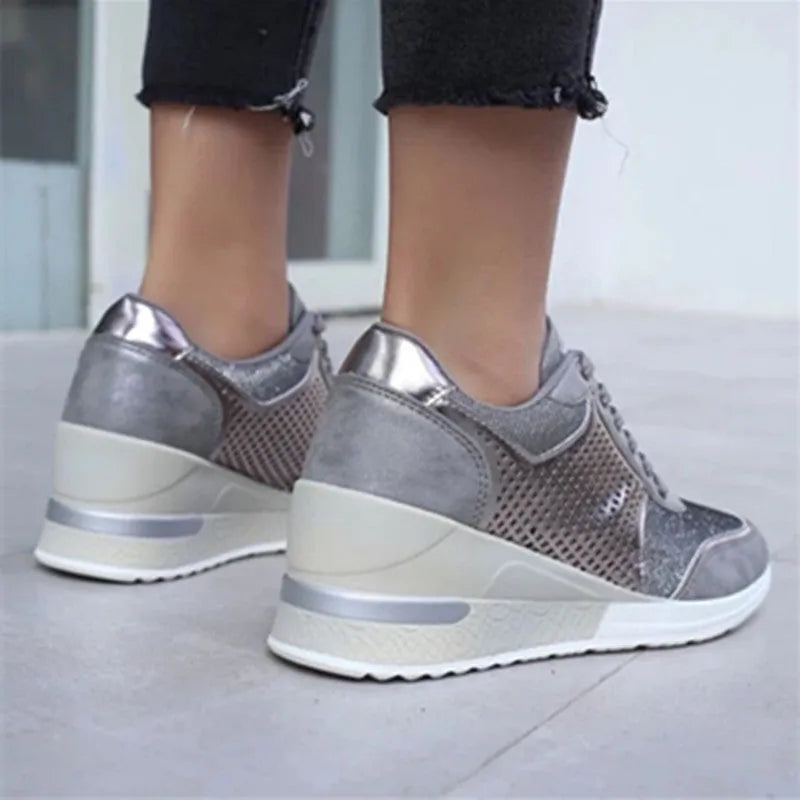 Women's lacing platform sneakers with wedge heel and anti-skid rubber sole in black artificial PU
