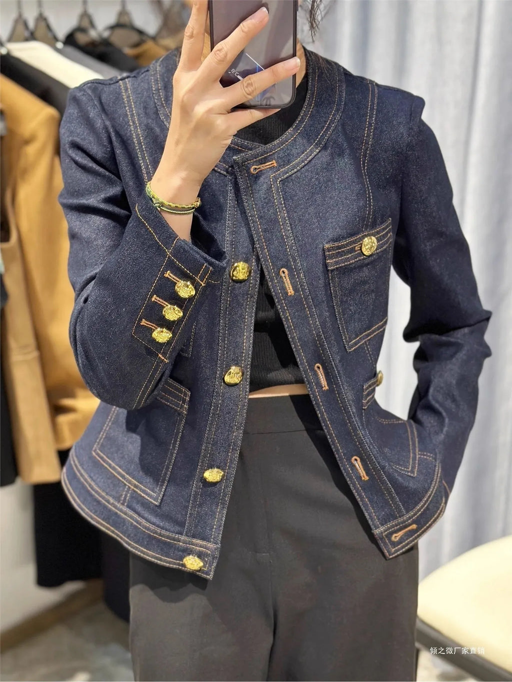 Dark blue sleeveless denim short coat for women in chenille fabric with spandex stretch, early autumn style