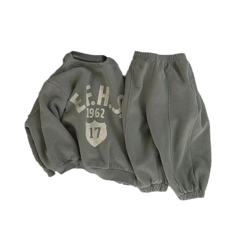 Boys and girls letter print cotton fleece sweater two-piece set in brown with pullover top and trousers
