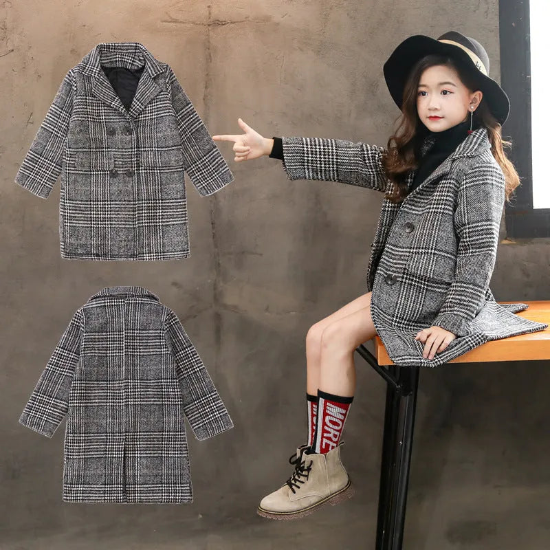 Girls grey and white houndstooth plaid coat with suit collar and long sleeves.