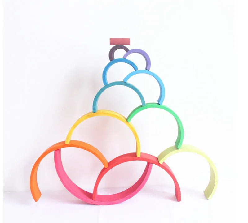 12-piece wooden rainbow arch bridge building blocks in New Zealand pine, flat size 84x35.5x18.5 cm, hand-dyed colours