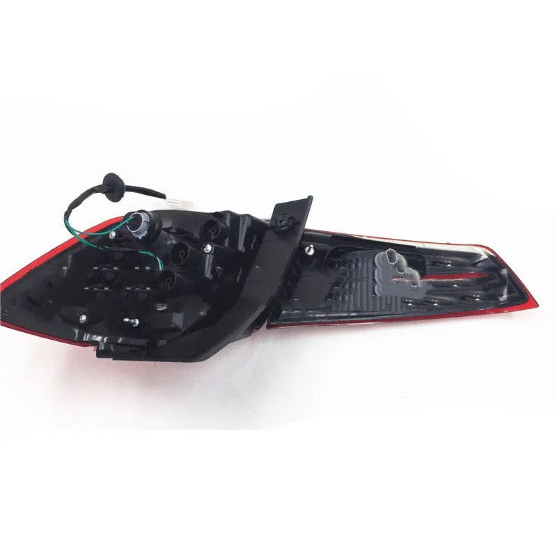 Red rear light assembly for Mitsubishi Jinxuan ASX taillights – brake and reversing light 25W direct replacement unit