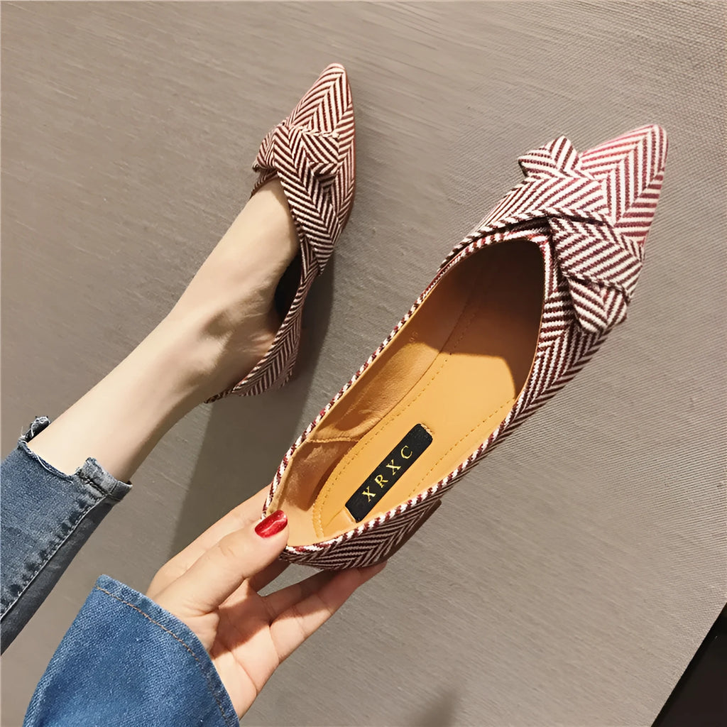 Women's pointed toe shallow mouth flats in red cotton with low 1-3cm heel