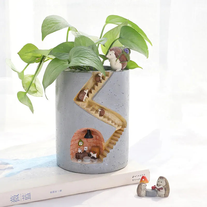Cartoon resin succulent flower pot with hedgehog or rabbit style for desktop home gardening