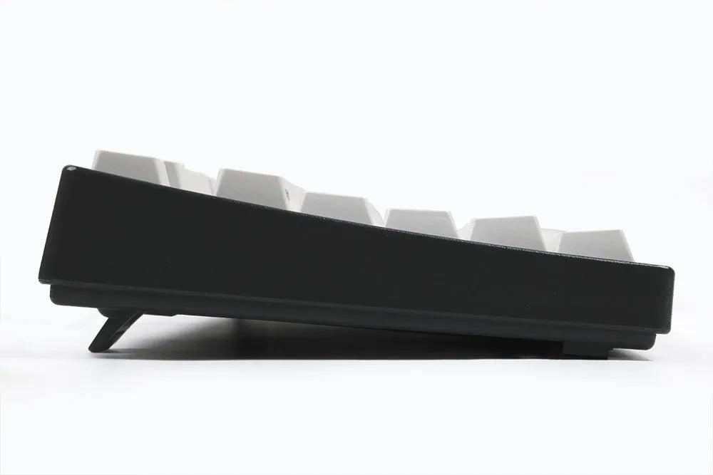 Black and white Japanese minimalist PBT thermal sublimation keycap set with 104 keys for mechanical keyboards