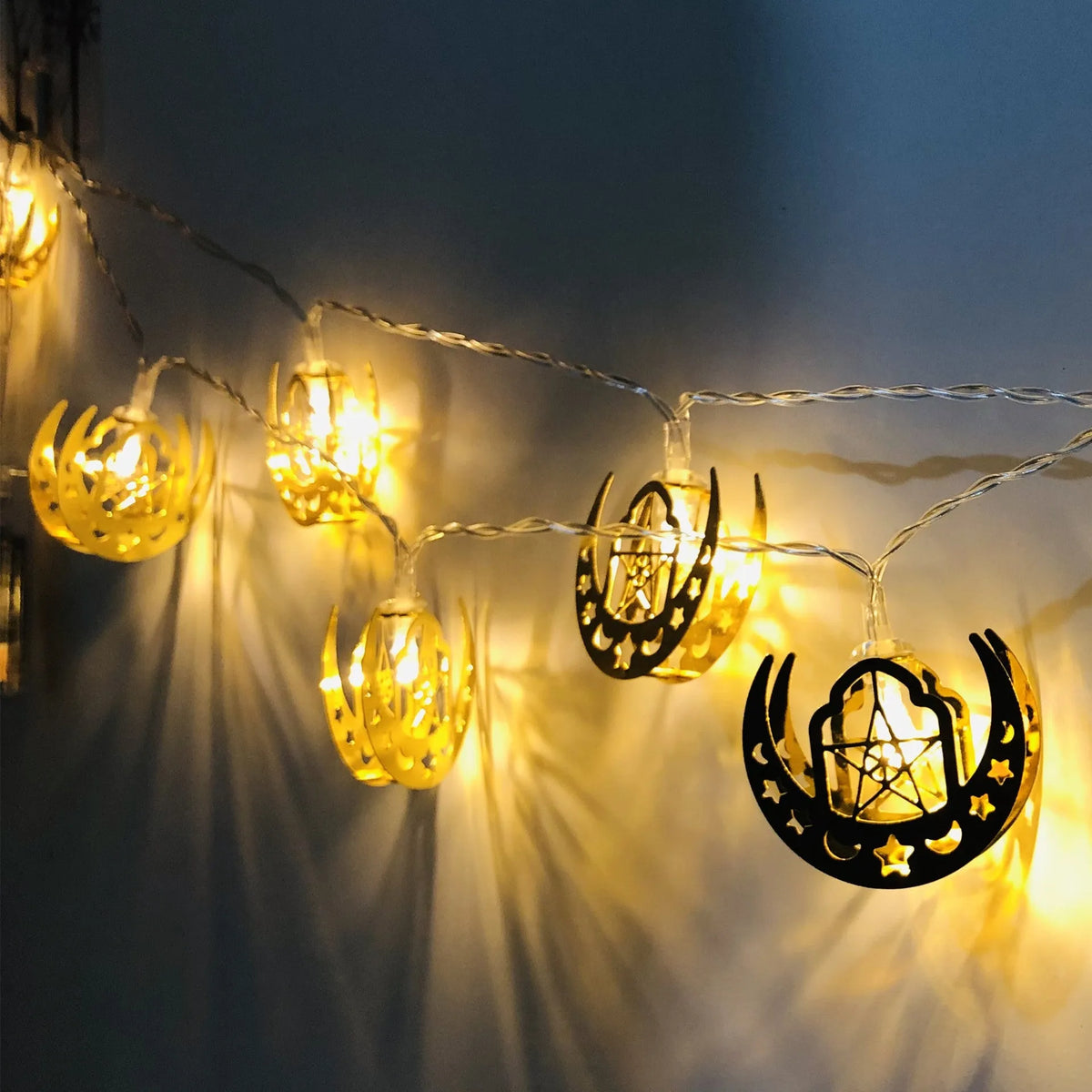 Gold wrought iron moon and star pendant LED string lights with battery box for indoor Ramadan decoration