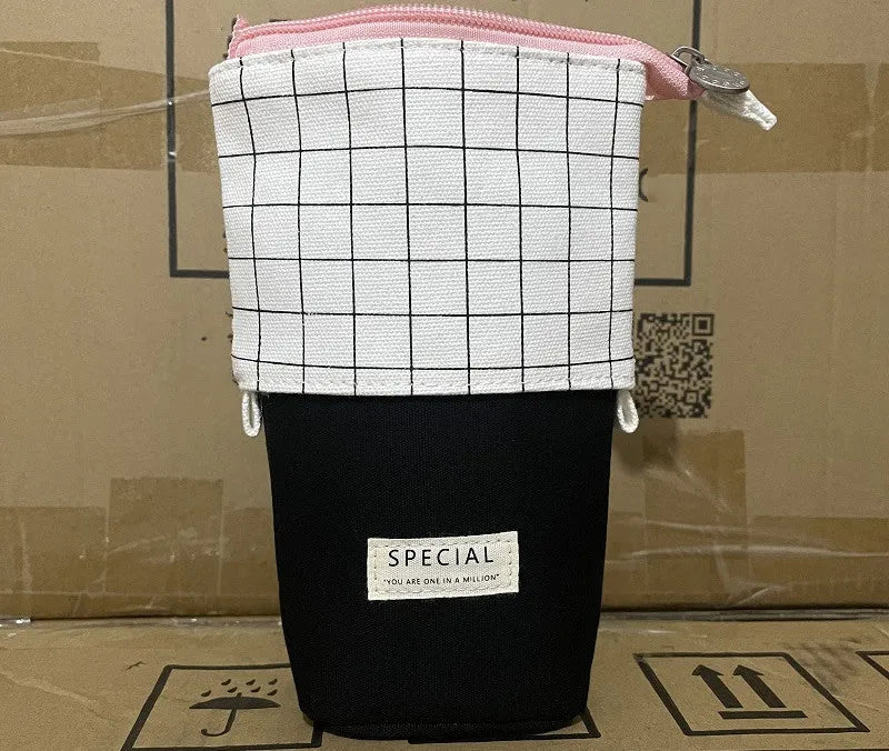 Korean-style round canvas pencil bag with cartoon pattern and zippered closure