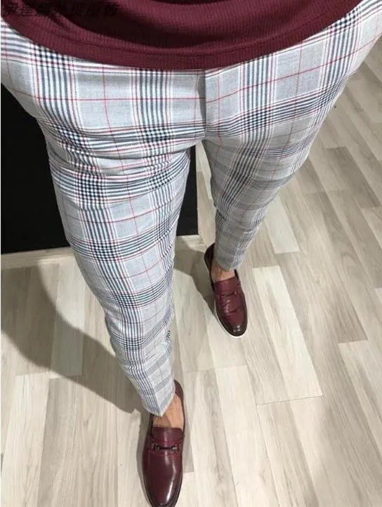 Men's loose fit plaid nine-point trousers in grey, polyester fabric, cropped length