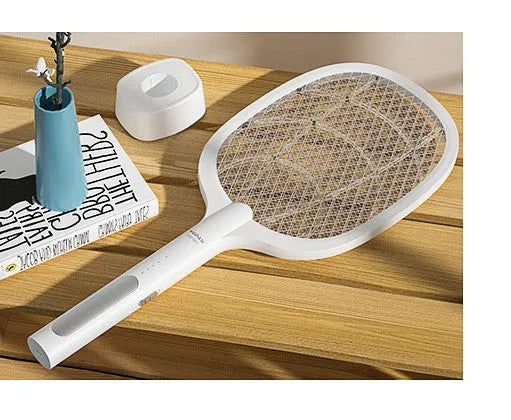 Rechargeable electric mosquito swatter with USB charging cable and 3000V grid for insect control