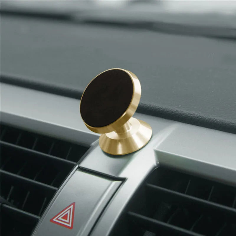 Universal magnetic car phone holder in black, silver and gold colours