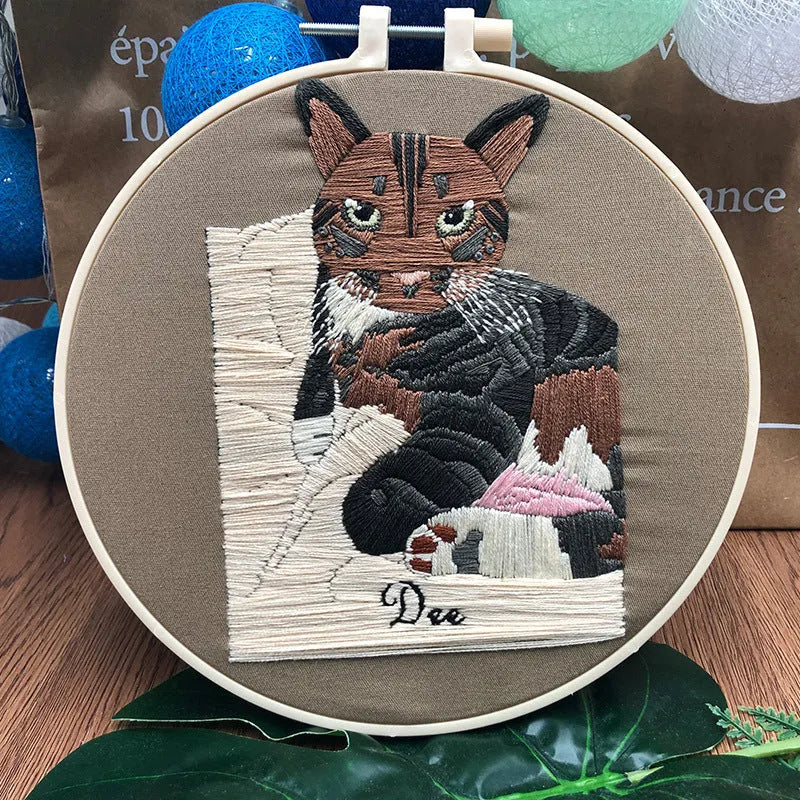DIY three-dimensional European embroidery kit with cat designs on cotton fabric with embroidery frame