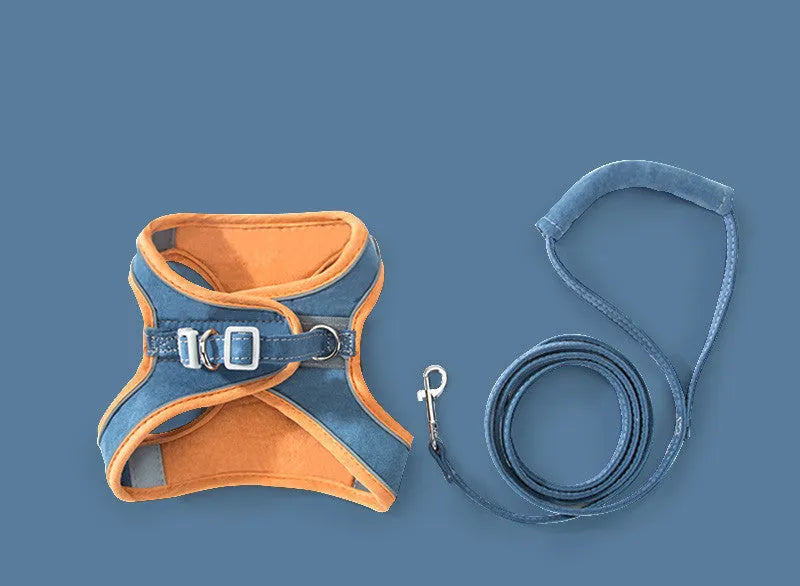 Cat traction rope chest strap in deerskin velvet with reflective strip and 360-degree wrap design