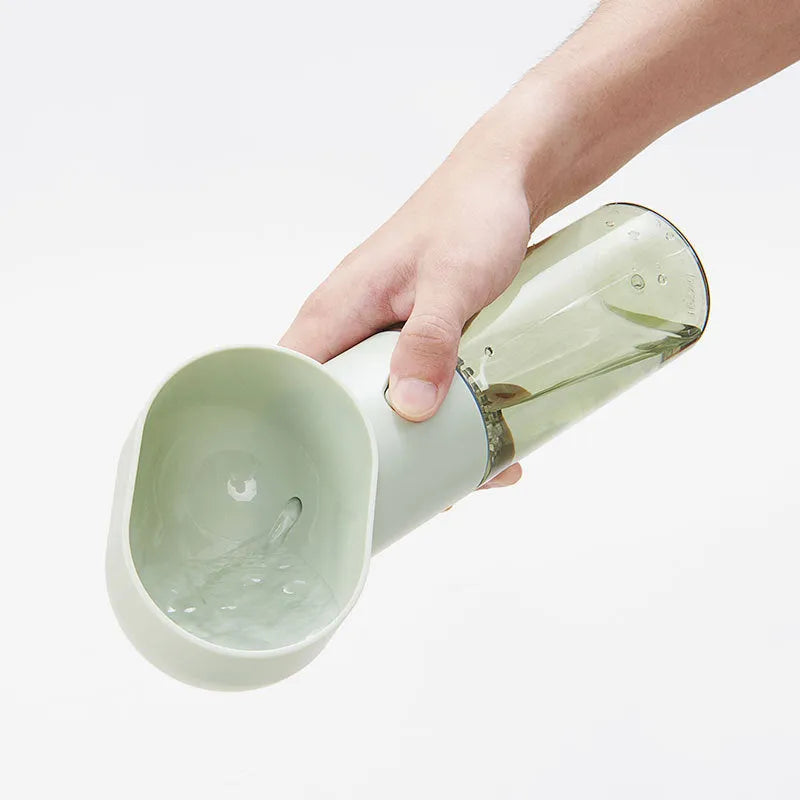 Pet Going Cup portable water drinking fountain for dogs and cats, 360ml capacity, light green colour, with filter components