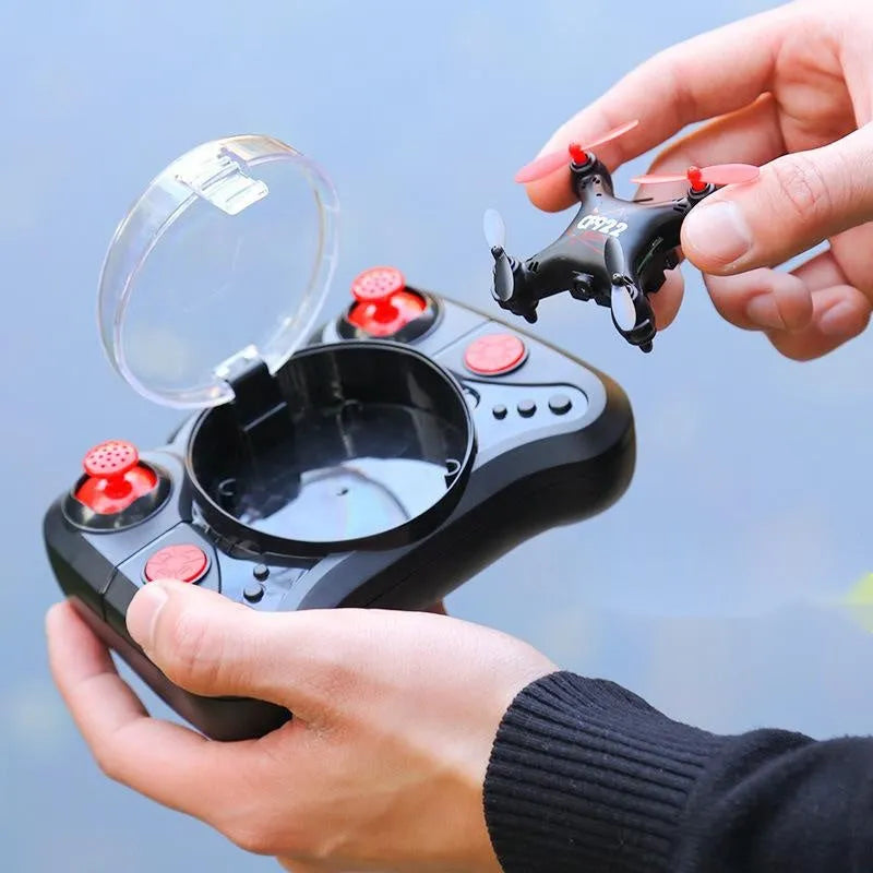 High-definition aerial remote control aircraft with fixed height, 360 roll, plastic body, 30cm size, bright gold colour